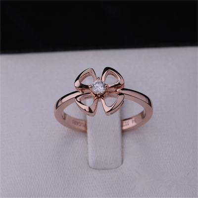Roma Gold Brand Jewelry Fiorever 18 Karat Rose Gold Ring set with a central diamond REF 355305