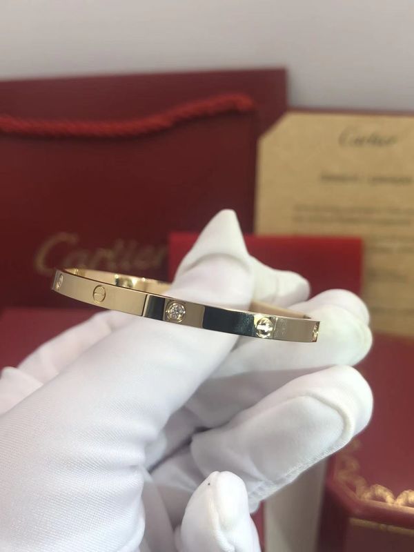 Qualità Diamanti del piccolo modello 6 del braccialetto dell'oro di AMORE 18K per le donne/uomini fabbrica