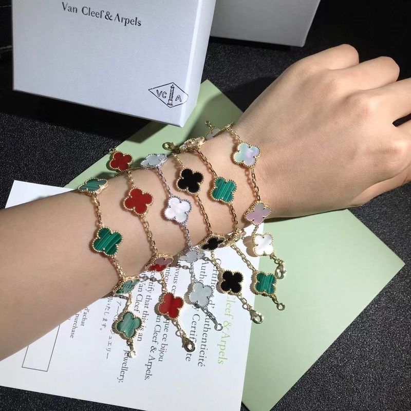 Qualità l'annata dell'oro 18K ha personalizzato i braccialetti Van Cleef & Arpels dell'oro fabbrica