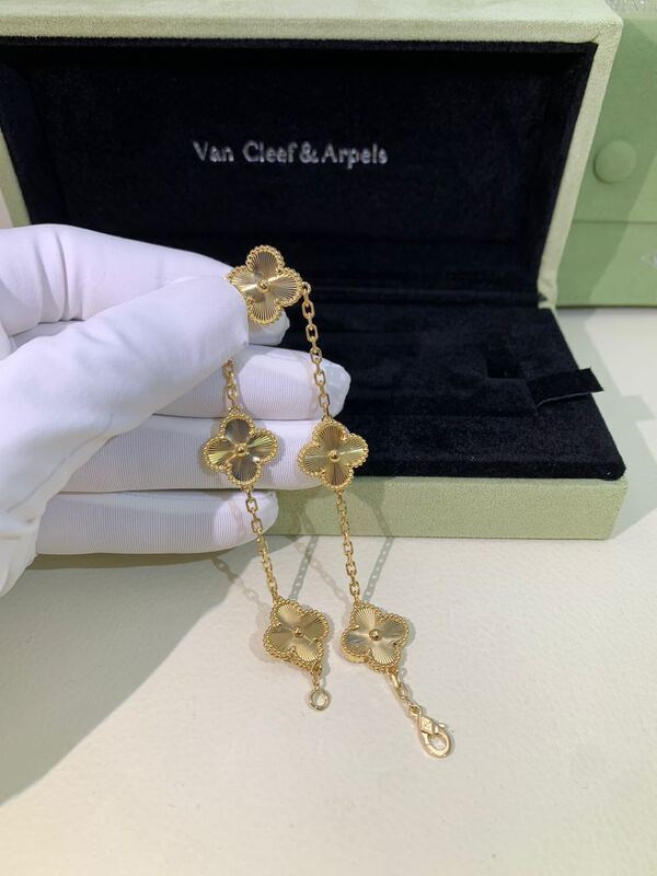 VCA Vintage Alhambra 18K Gold Bracelet Van Cleef And Arpels Mother Of Pearl Malachite Carnelian