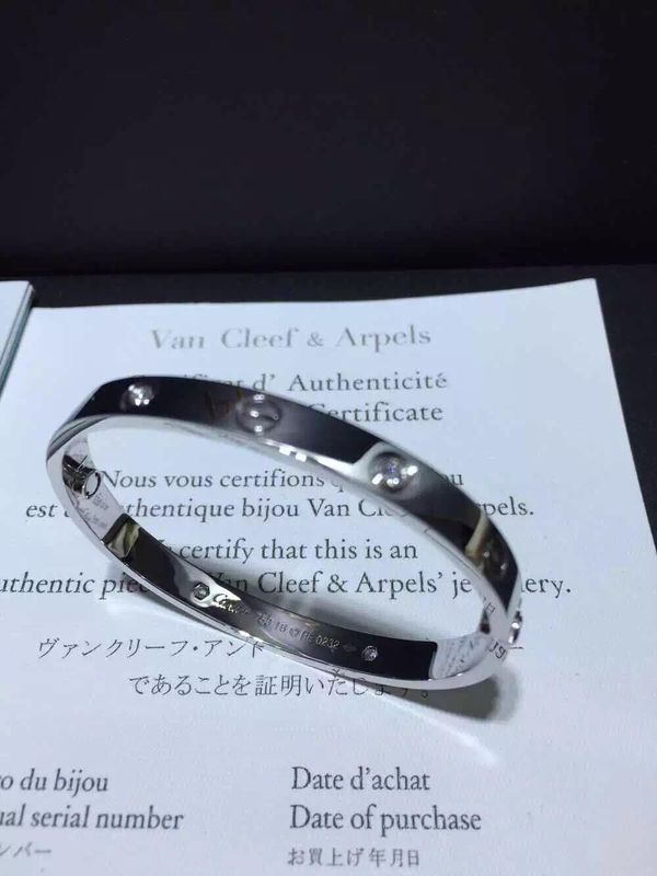Qualità Oro dell'oro giallo Diamonds18k dei diamanti del braccialetto 4 di amore dei gioielli di marca fabbrica