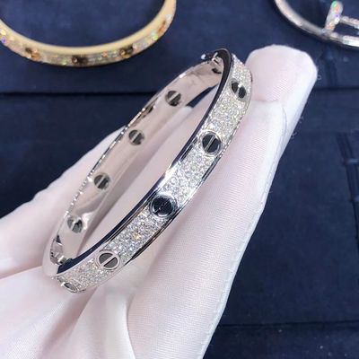 Qualità Braccialetto di qualità superiore Diamond Paved For Women ' S di AMORE della fila dell'automobile dell'oro dei gioielli 18K fabbrica
