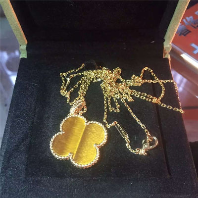 Qualità 1 colore di giallo della collana VCARO49L00 dell'oro dell'occhio 18K delle tigri di motivo con forma del fiore fabbrica
