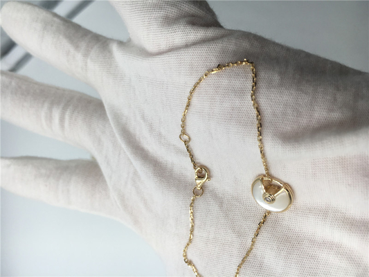 Modello Luxury Gold Jewelry Amulette Bracelet Set With A di XS brillante - diamante tagliato