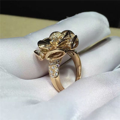 Qualità Diamanti dell'oro di Ring Luxury Jewelry a forma di fiore 18K per nozze/impegno fabbrica