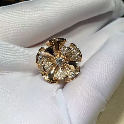Qualità Diamanti dell'oro di Ring Luxury Jewelry a forma di fiore 18K per nozze/impegno fabbrica