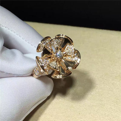 Qualità Diamanti dell'oro di Ring Luxury Jewelry a forma di fiore 18K per nozze/impegno fabbrica