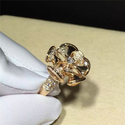 Qualità Diamanti dell'oro di Ring Luxury Jewelry a forma di fiore 18K per nozze/impegno fabbrica