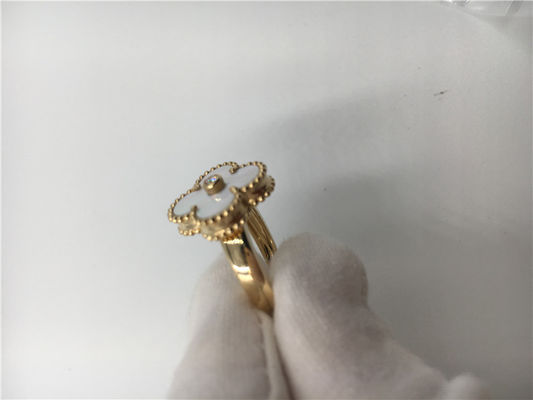 Qualità Diamante rotondo d'annata dell'anello di oro di giallo 18k di Alhambra con la madreperla bianca fabbrica