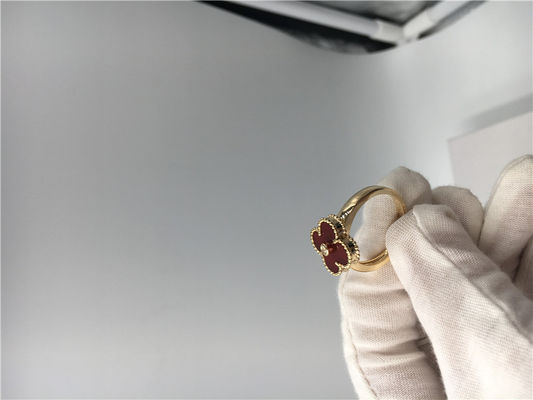 Qualità Diamante rotondo unico degli anelli di fidanzamento di oro giallo, anello d'annata di Alhambra con la cornalina fabbrica