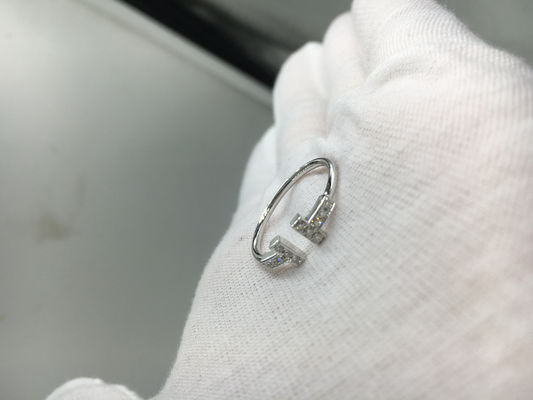 Qualità Cavo Ring With Round Brilliant Diamonds, anelli di fidanzamento di T per l'oro bianco delle donne fabbrica
