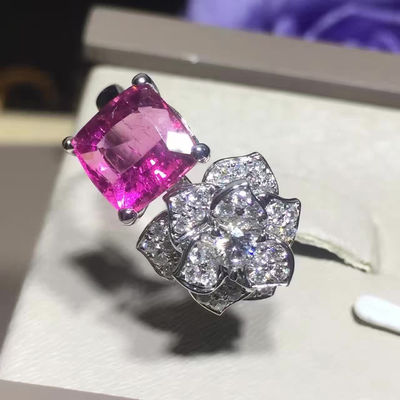 Qualità anello G34UU600 del fiore di Piaget Rosa dell'oro bianco 18K con il cuscino - tagli la tormalina rosa fabbrica