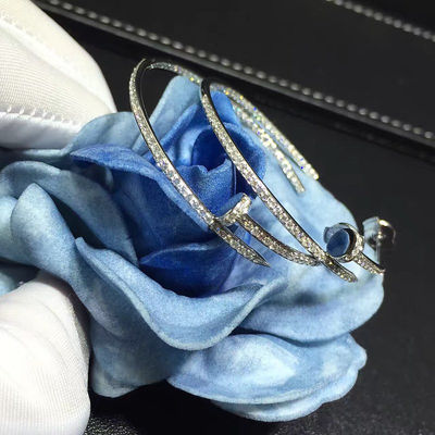Qualità Nessun orecchino dell'ONU Clou di Juste della pietra preziosa inchioda l'oro bianco di forma 18K con i diamanti fabbrica