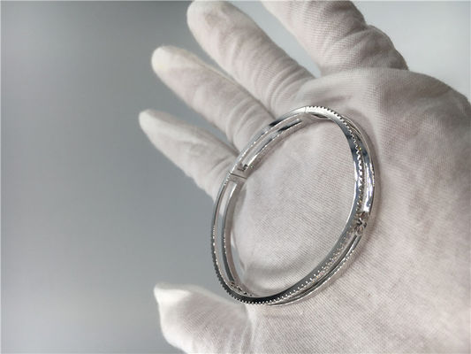 Qualità Selli il braccialetto commovente del diamante di forma, braccialetti del braccialetto dell'oro bianco delle signore 18k fabbrica