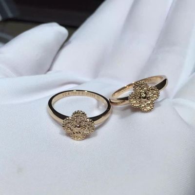 Qualità VCARO8DE00 Van Cleef ed i gioielli Alhambra dolce di Arpels suonano l'oro Rosa/18k fabbrica