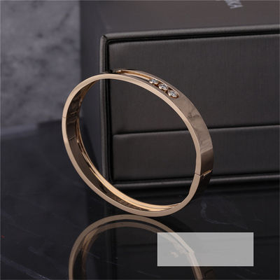 Qualità movimento Noa Diamond Bangle Bracelet For Ladies di Luxury Jewelry dell'oro giallo 18K fabbrica
