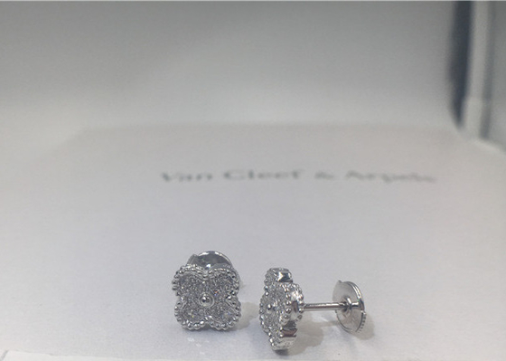 Diamanti rotondi dolci dell'oro bianco di Van Cleef Arpels Alhambra Earstuds 18K