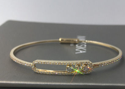 Qualità i braccialetti sottili del braccialetto dell'oro giallo dei gioielli di 18K Parigi con 3 pezzi muovono i diamanti fabbrica